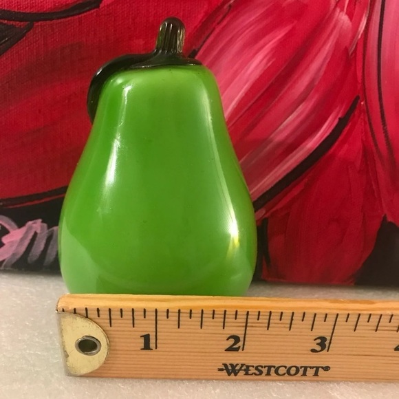 Vintage green glass pear - Picture 2 of 6